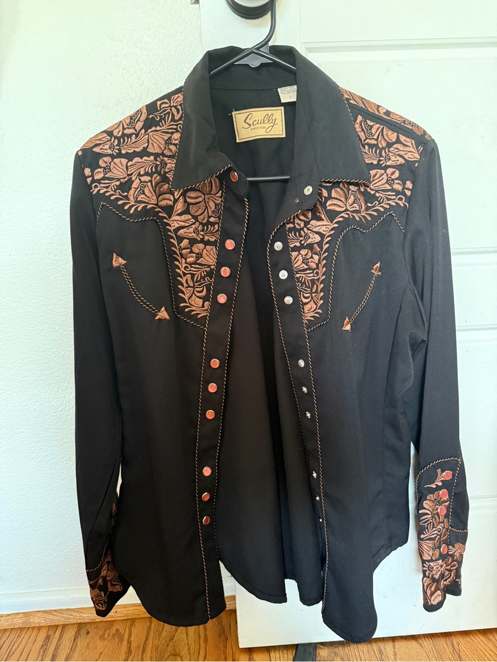 Scully Women’s Black Western Shirt with Copper Floral Embroidery Small